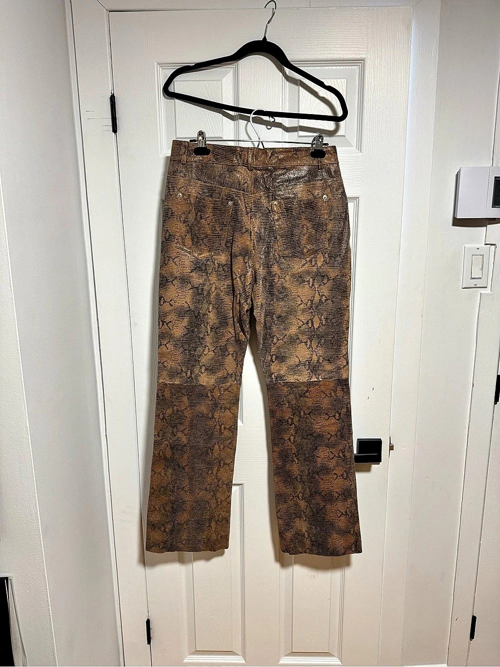 pants - Picture 3 of 5
